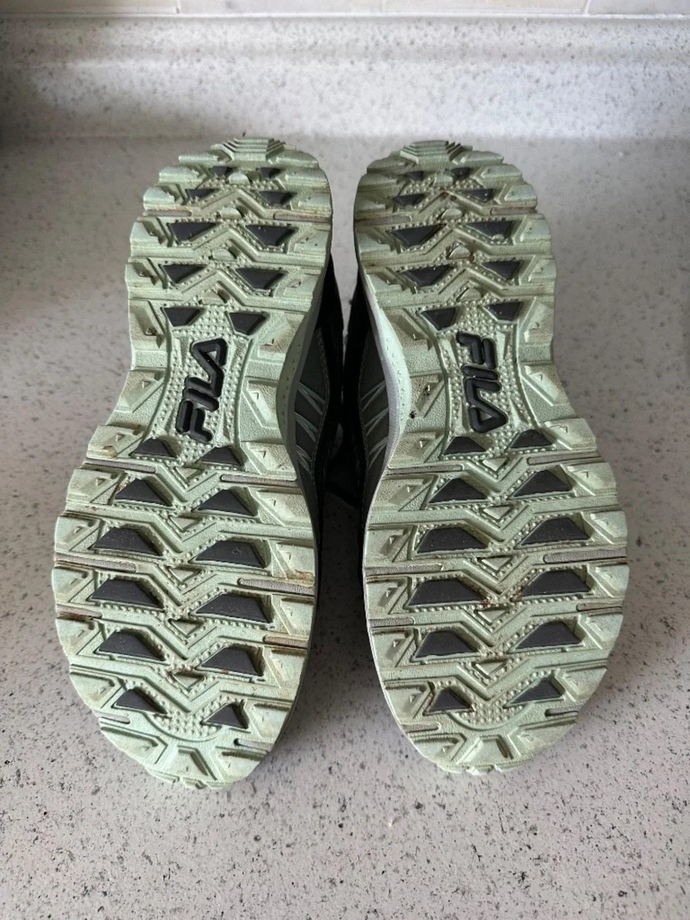 FILA Evergrand Trail Running Sneakers